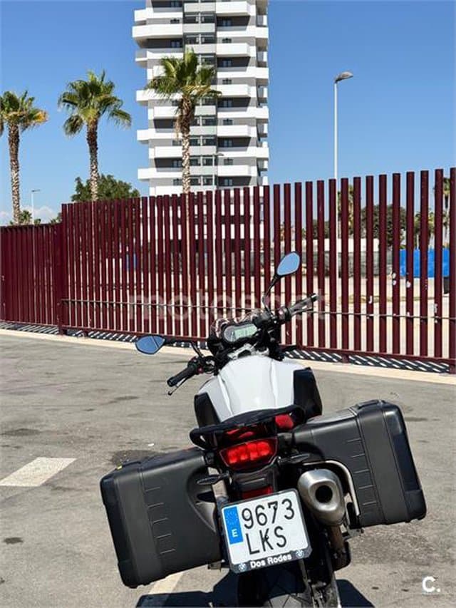 BMW F 750 – Vista 7