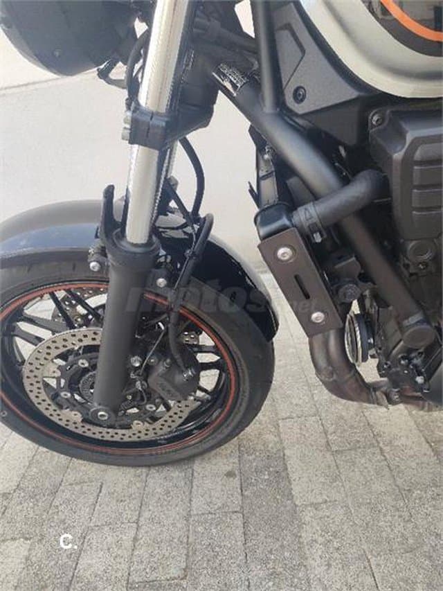 Kawasaki Z 650 – Vista 13