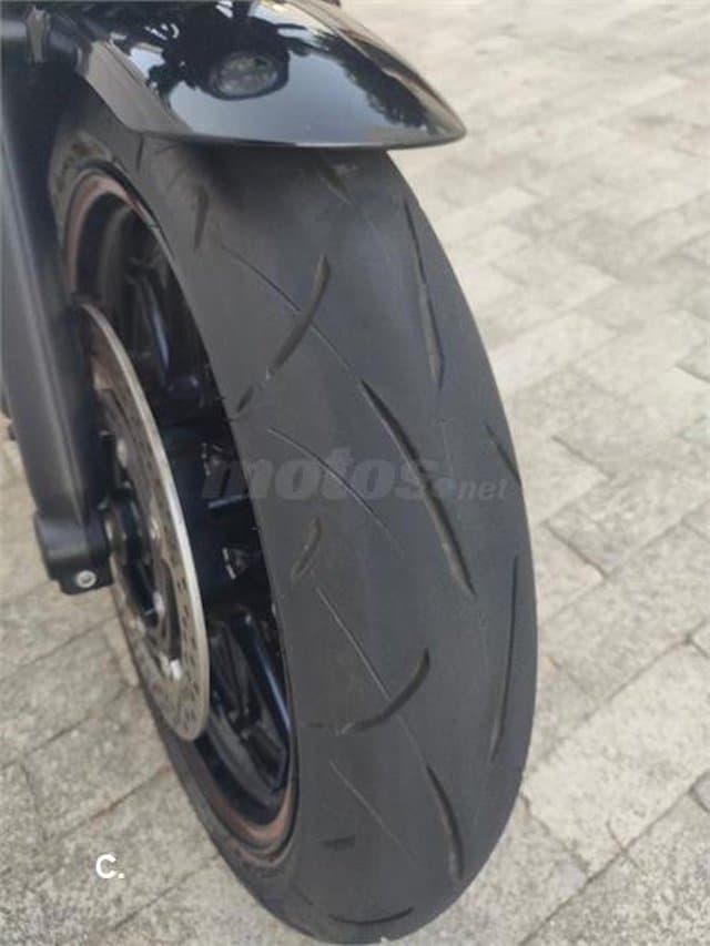 Kawasaki Z 650 – Vista 9