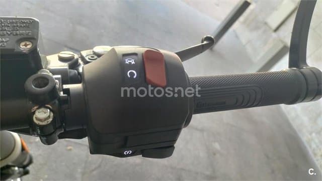 Husqvarna Svartpilen 401 – Vista 6