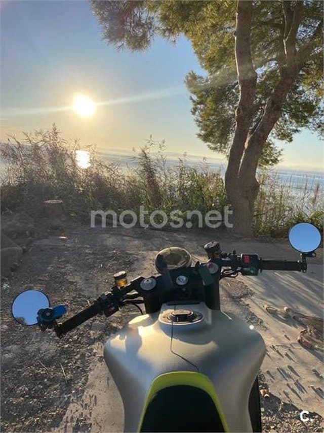 Husqvarna Vitpilen – Vista 2