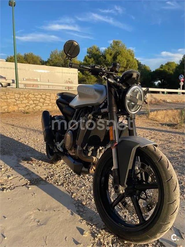 Husqvarna Vitpilen – Vista 3