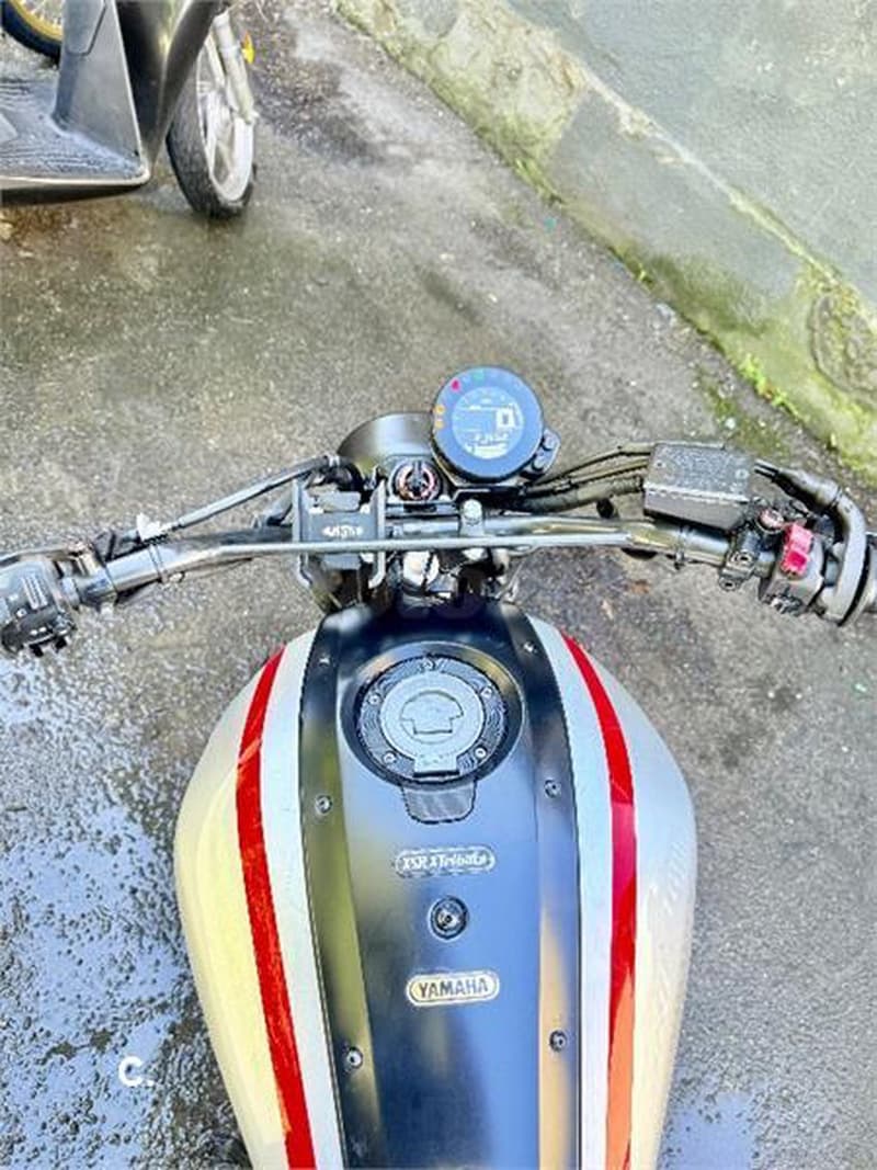 Yamaha XSR900 – Vista 4