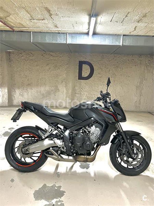 Honda CB 650F – Vista 1