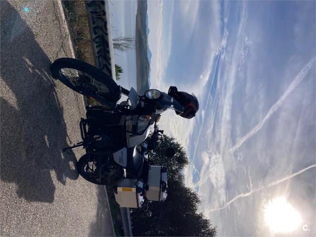 Royal Enfield Himalayan 410 3800 € 2022 Madrid - 5