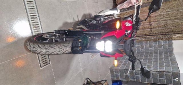 Honda CB 500 Hornet – Vista 2