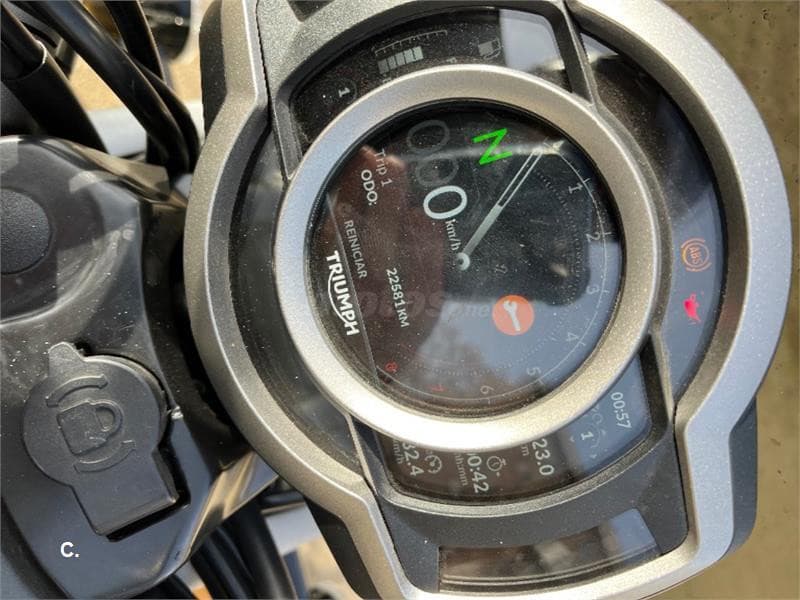 Triumph Scrambler 1200 – Vista 2