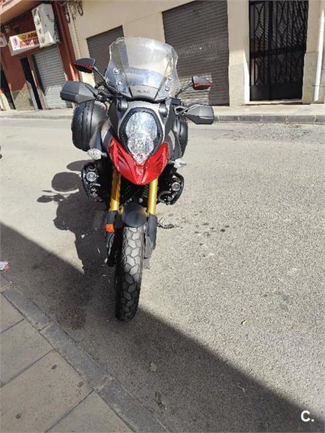 Suzuki V-Strom 1000 – Vista 3