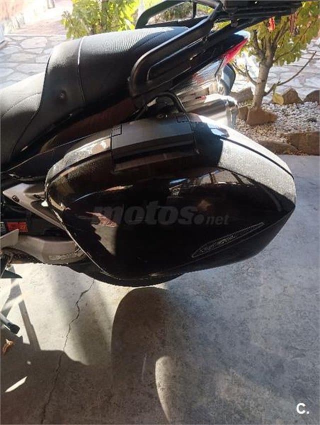 Honda VFR 800 FI ABS – Vista 5