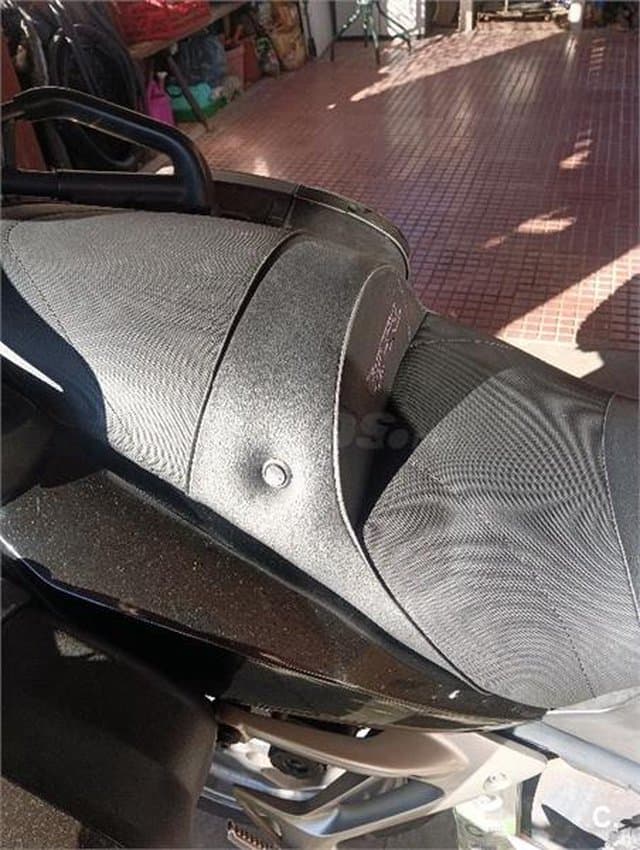 Honda VFR 800 FI ABS – Vista 8