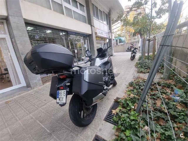 Honda NT1100 – Vista 5