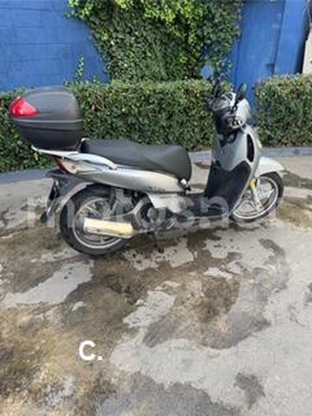 Honda SCOOPY SH125 Confort 1450 € 2008 Barcelona - 1