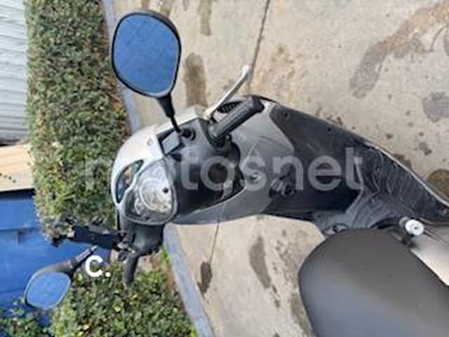 Honda SCOOPY SH125 Confort 1450 € 2008 Barcelona - 3
