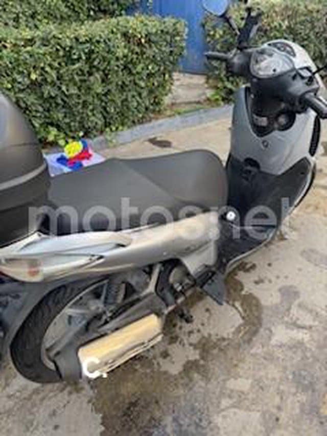 Honda SCOOPY SH125 Confort 1450 € 2008 Barcelona - 4