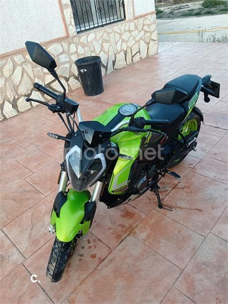 Keeway RKF 125 – Vista 1