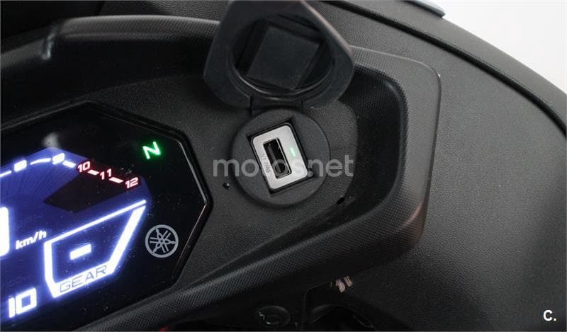 Yamaha Tracer 7 – Vista 16