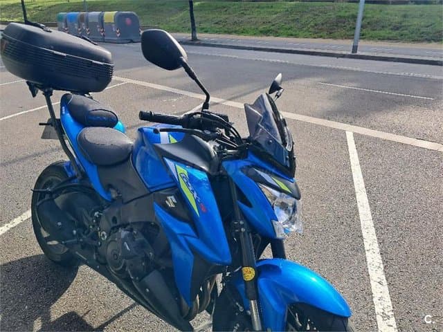Suzuki GSX-S – Vista 1