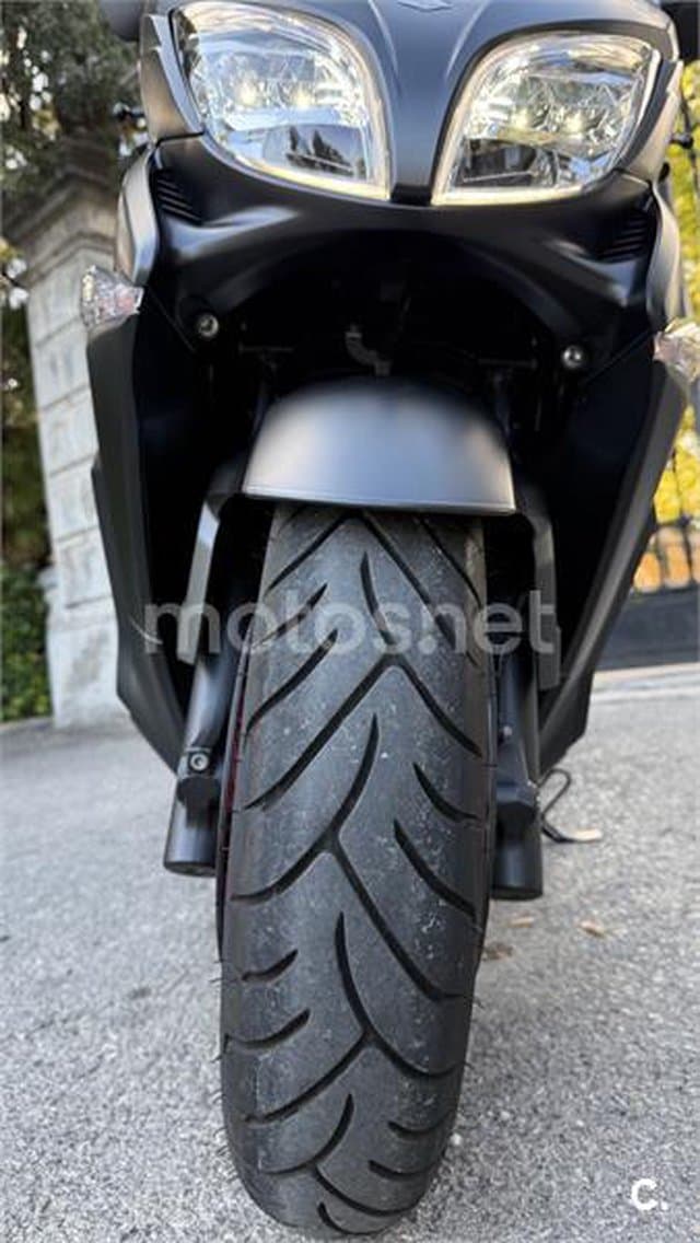 Suzuki BURGMAN 400 5995 € 2019 Barcelona - 11