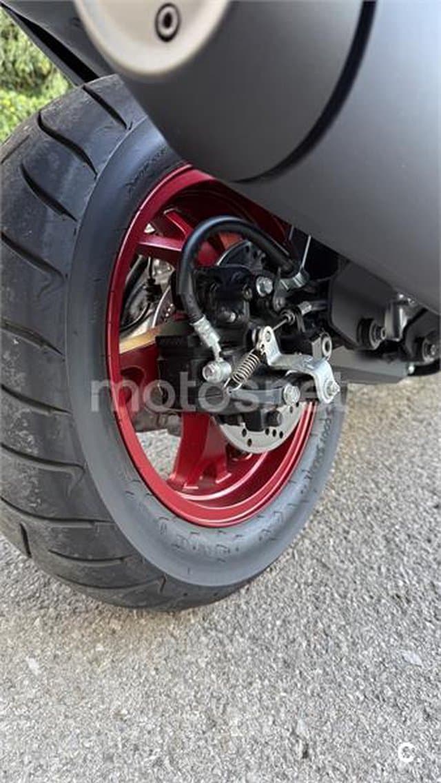 Suzuki BURGMAN 400 5995 € 2019 Barcelona - 14