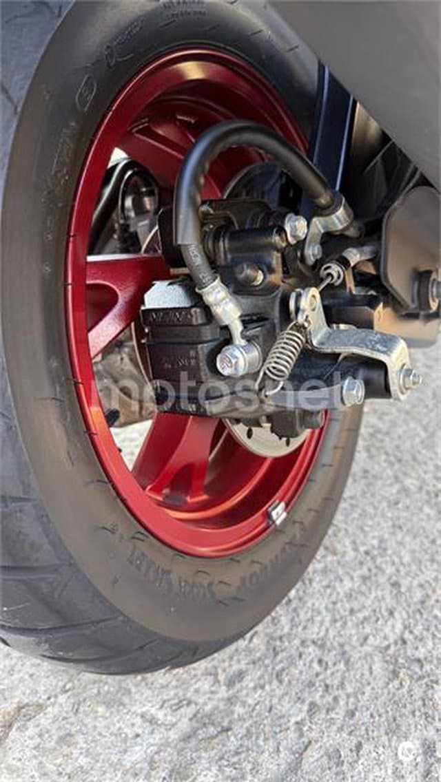 Suzuki BURGMAN 400 5995 € 2019 Barcelona - 3