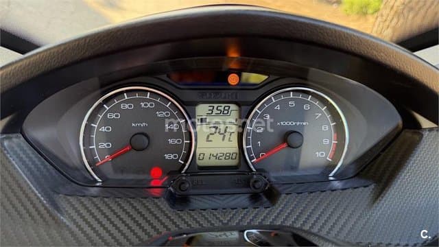 Suzuki BURGMAN 400 5995 € 2019 Barcelona - 6