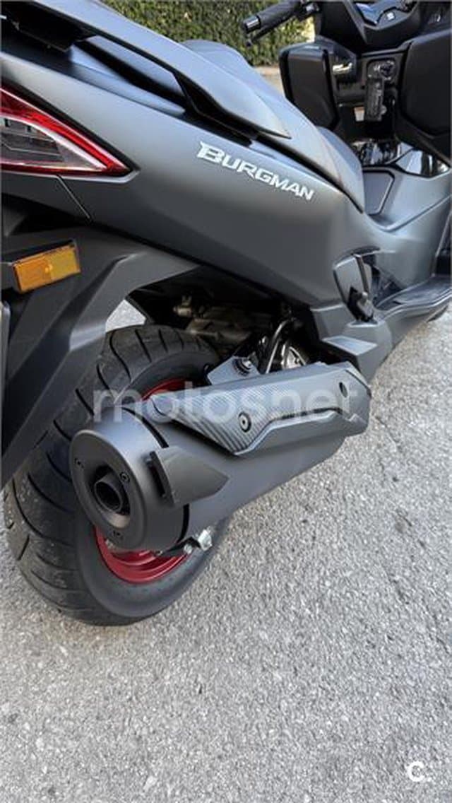 Suzuki BURGMAN 400 5995 € 2019 Barcelona - 9