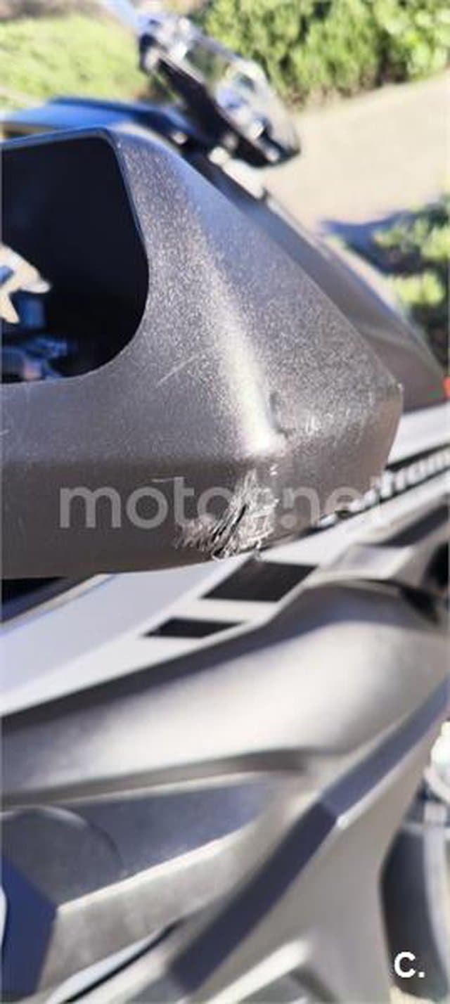 Suzuki V-Strom 650 ABS – Vista 14