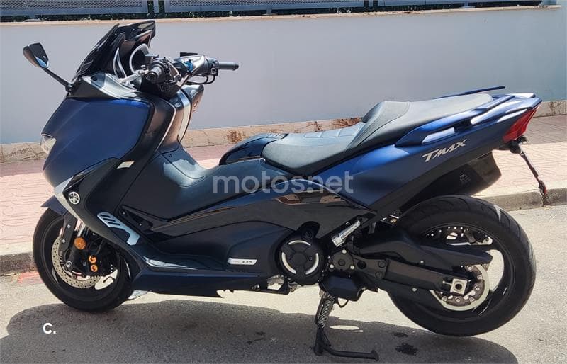 Yamaha TMAX 530 – Vista 4