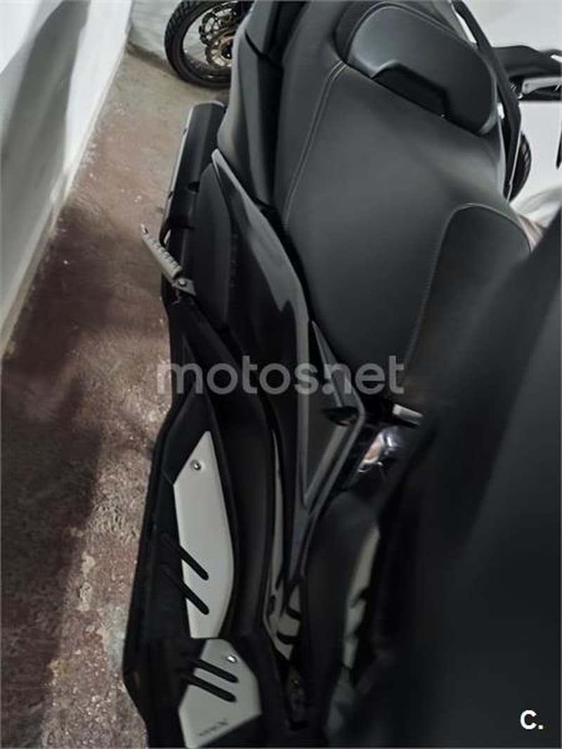 Yamaha XMAX 300 6000 € 2024 Valencia - 6