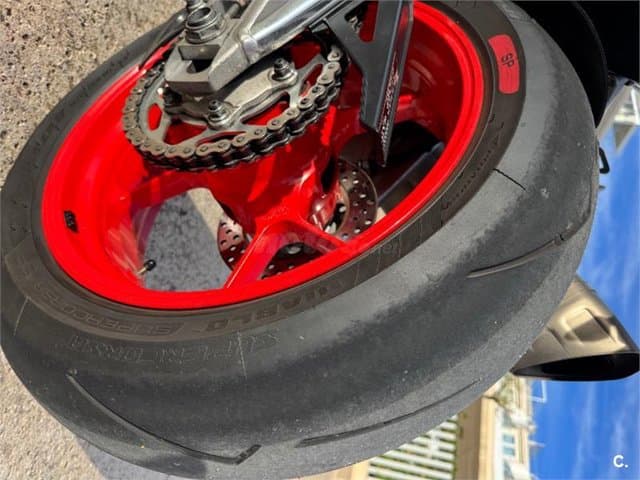 Aprilia Tuono V4 1100 – Vista 7