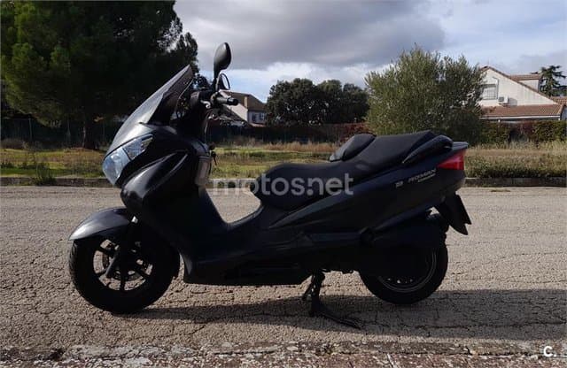 Suzuki BURGMAN 125 Executive – Vista 4