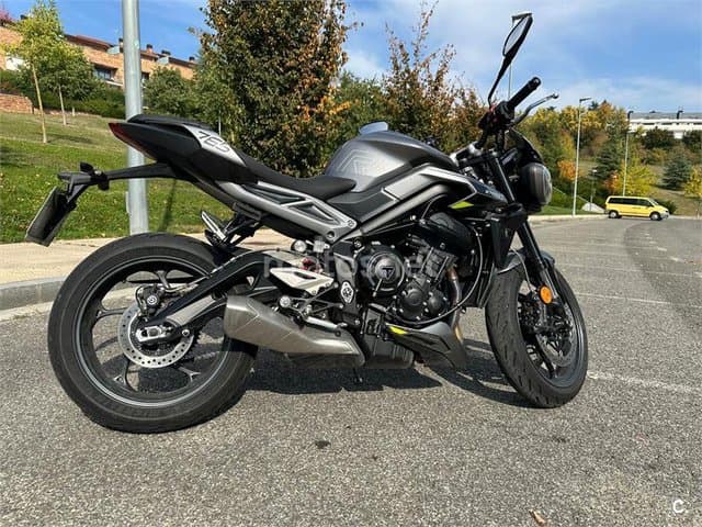 Triumph Street Triple 765 8800 € 2023 Navarra - 2
