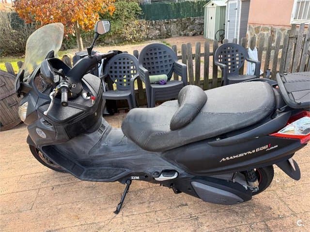 SYM Maxsym 600 – Vista 1