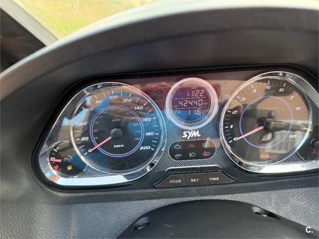 SYM Maxsym 600 – Vista 3