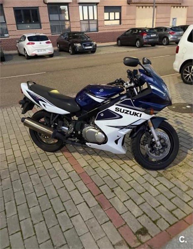 Suzuki GS 500F – Vista 1