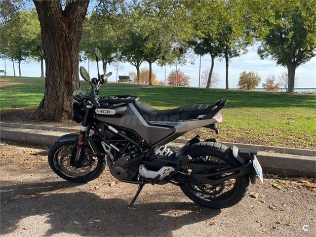 Husqvarna Svartpilen 401 – Vista 3