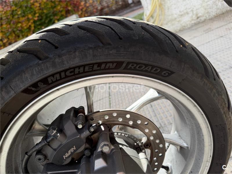 Honda VFR 1200 F DCT – Vista 8