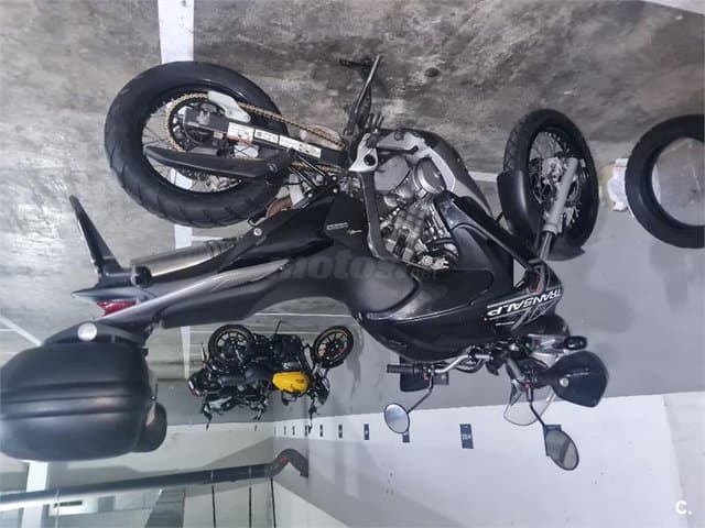 Honda Transalp XL 700 V – Vista 2