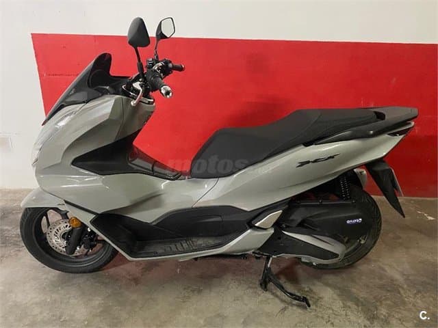 Honda PCX 125 – Vista 2