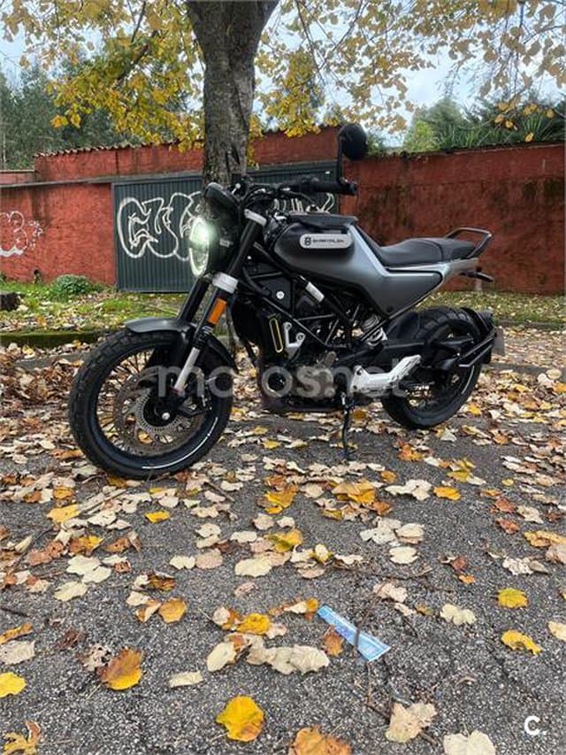 Husqvarna Svartpilen 125 3550 € 2022 Pontevedra - 5