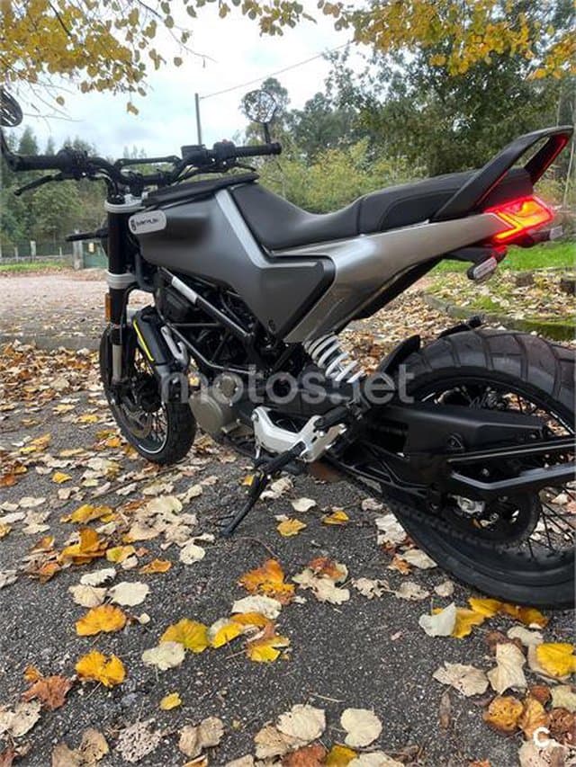 Husqvarna Svartpilen 125 3550 € 2022 Pontevedra - 6