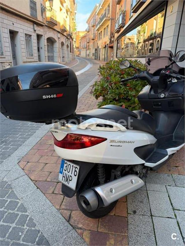 Suzuki BURGMAN 125 Executive – Vista 3