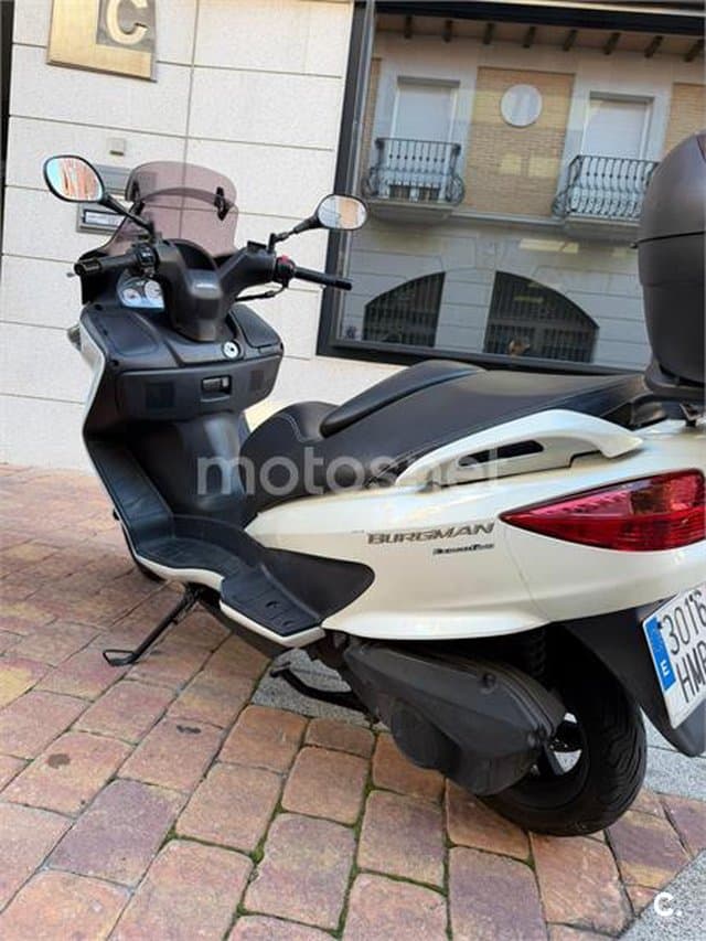 Suzuki BURGMAN 125 Executive – Vista 5
