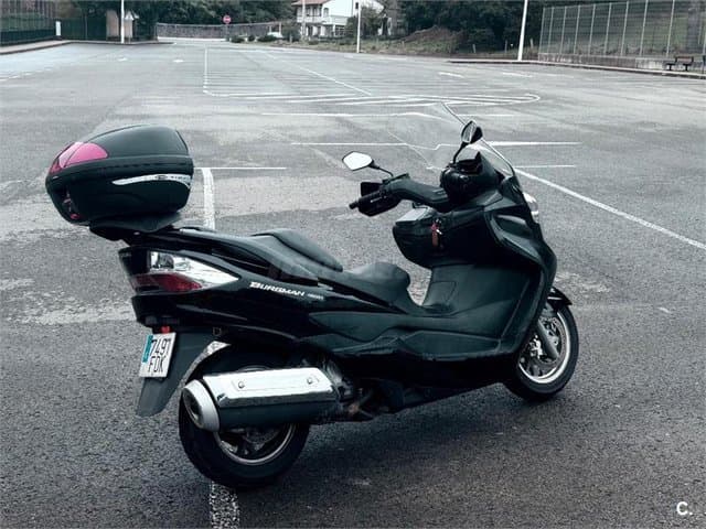 Suzuki BURGMAN 400 2300 € 2006 Cantabria - 3