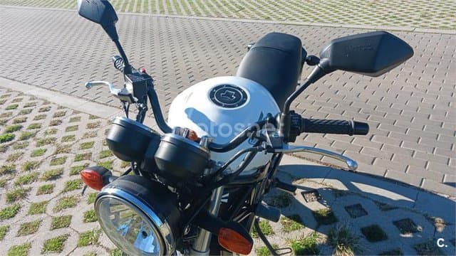 Honda VTR 250 – Vista 3