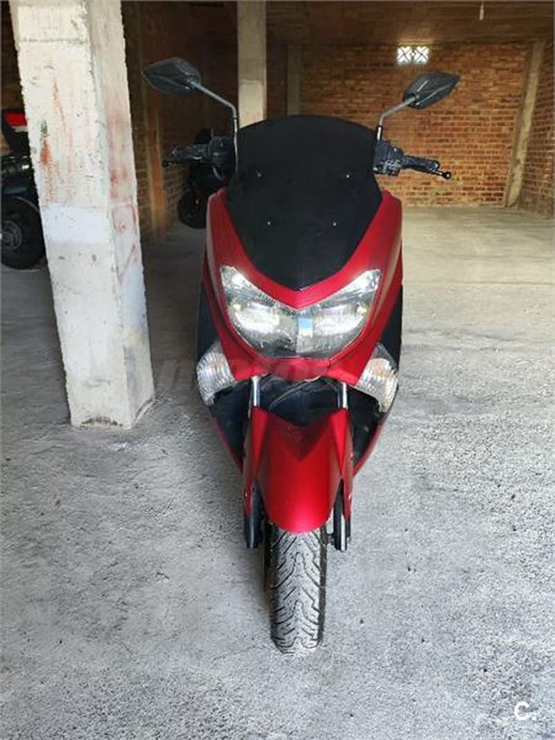 Yamaha NMAX – Vista 2