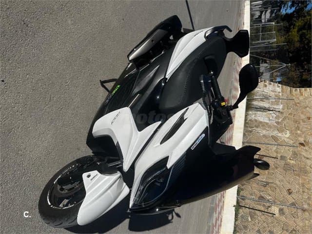 Kymco K-XCT 300i 2599 € 2015 Jaén - 1