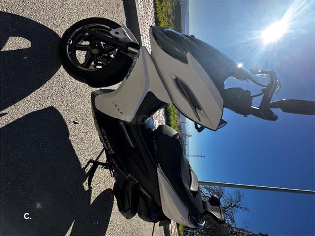 Kymco K-XCT 300i 2599 € 2015 Jaén - 3