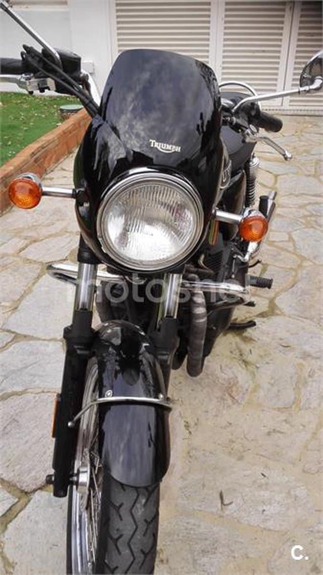 Triumph BONNEVILLE 900 4300 € 2007 Valencia - 3