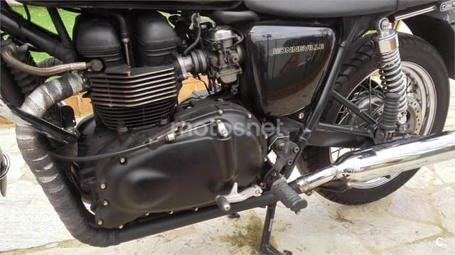 Triumph BONNEVILLE 900 4300 € 2007 Valencia - 4